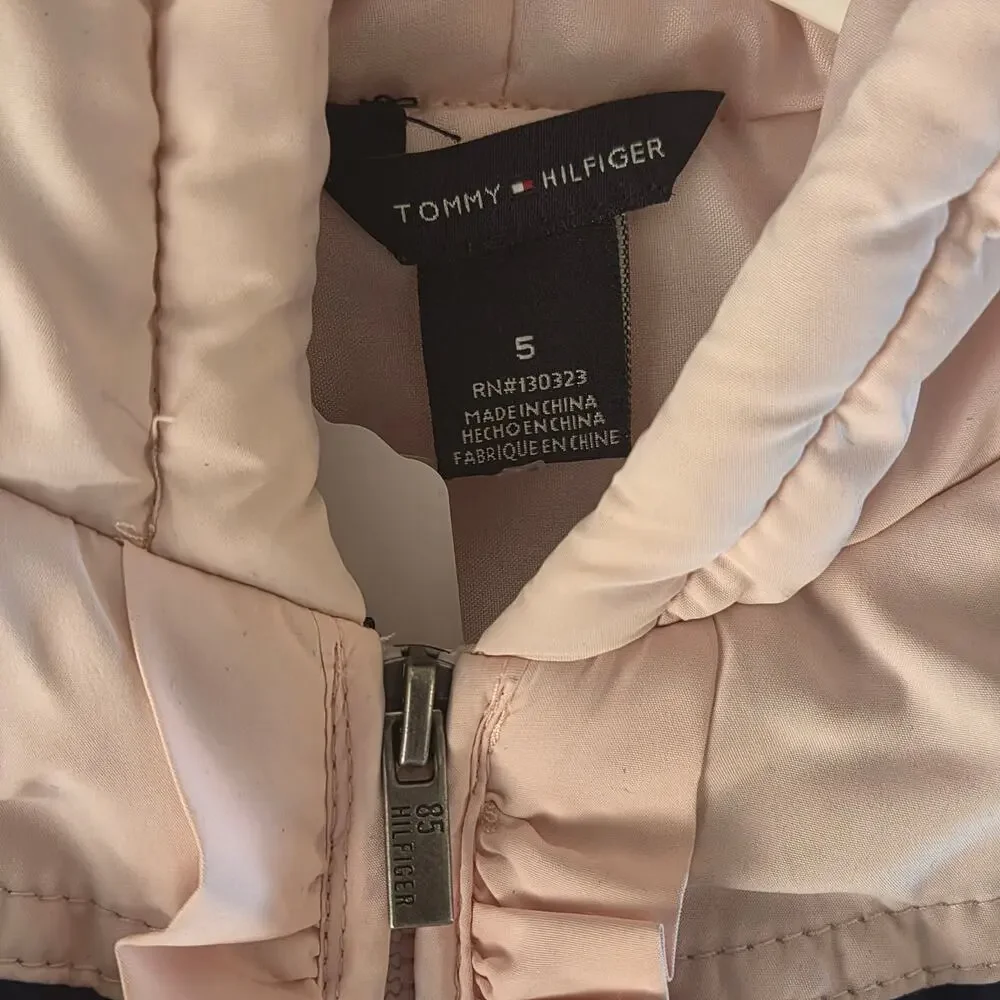 Chic Tommy Hilfiger Girls' Pink Puffy Hooded Vest
